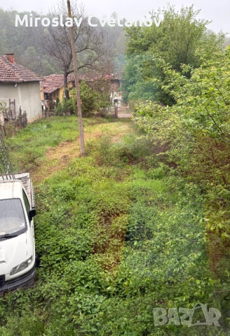 Двуетажна къща в с. Котеновци - 37 000 евро, снимка 2 - Къщи - 53787480