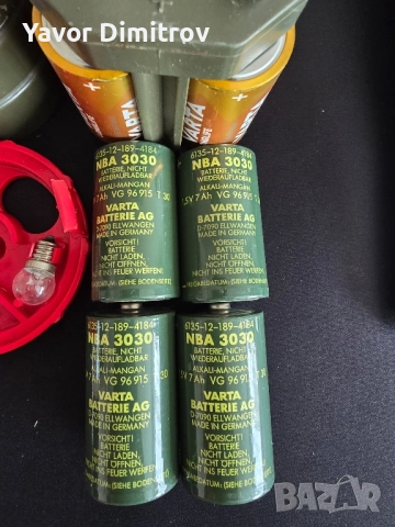 Vintage военен фенер Варта/ Varta, снимка 4 - Колекции - 52428751