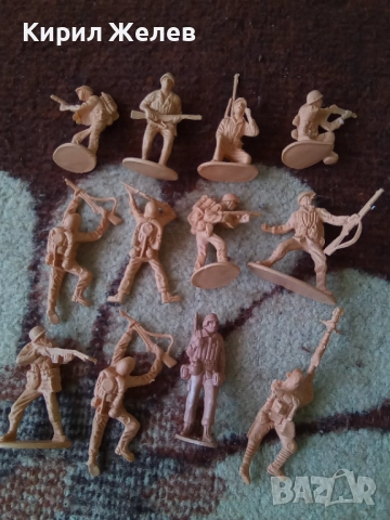 Войници пластмасови 12 броя 51739