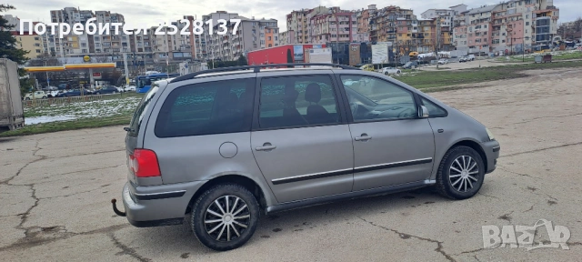 VW Sharan 1.9 TDI (116 к.с.) – Автоматик, 7 местен, Фейслифт (2004 г.), снимка 8 - Автомобили и джипове - 53599856