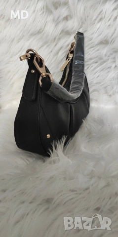 МК дамска чанта , снимка 2 - Чанти - 53781715