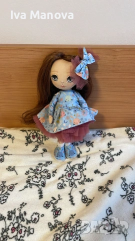 Ръчно изработена кукла