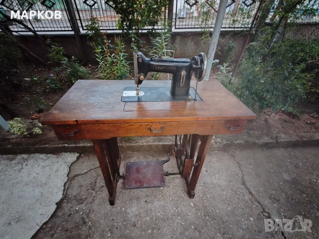 Ретро шевна машина Nauman