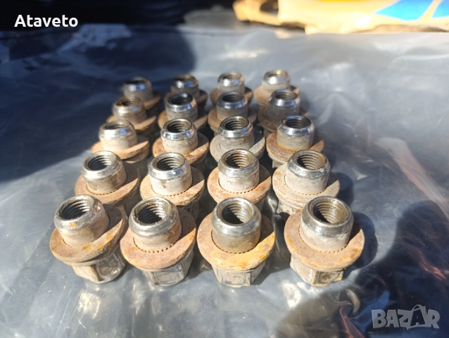 Тойота оригинални гайки за алуминиеви джанти 20 броя, снимка 4 - Гуми и джанти - 54135514