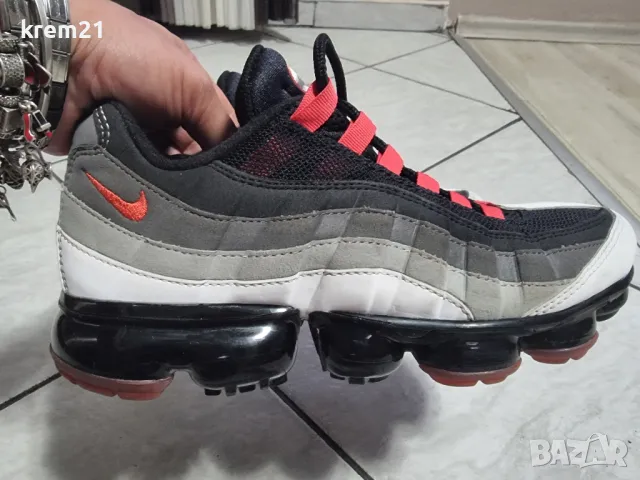 Nike Air Vapormax 95 Уникални! номер40, снимка 1 - Маратонки - 46925012