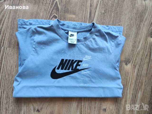 Оригинална тениска Nike,в отлично състояние, размер С 
