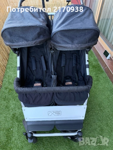 Количка за близнаци Mountain Buggy Duet v3 black , Маунтайн Бьги дует, снимка 4 - Стоки за близнаци - 53266002