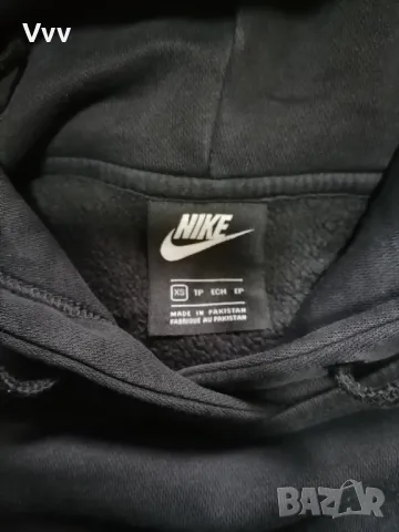 Суичър Nike XS, снимка 2 - Спортни екипи - 47943427