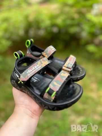 детски сандали , снимка 2 - Детски сандали и чехли - 51226471