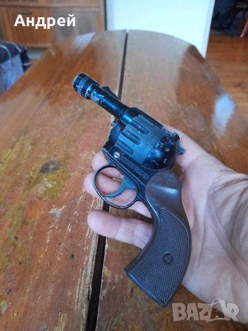 Стар капсов пистолет Mondial, снимка 2 - Други ценни предмети - 53904229