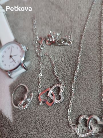 Дамски подаръчен комплект, часовник, гривна, колие, пръстен, обеци , снимка 5 - Обеци - 45559919