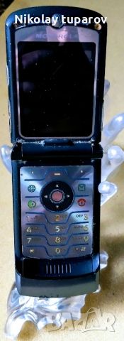 Работеща Motorola V3 без зарядно / бартер , снимка 2 - Motorola - 46259903