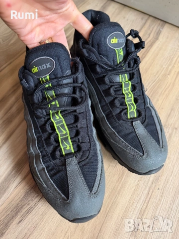 Оригинални  мъжки маратонки Nike Air Max 95 Iron Grey Volt ! 45 н, снимка 3 - Маратонки - 35934987