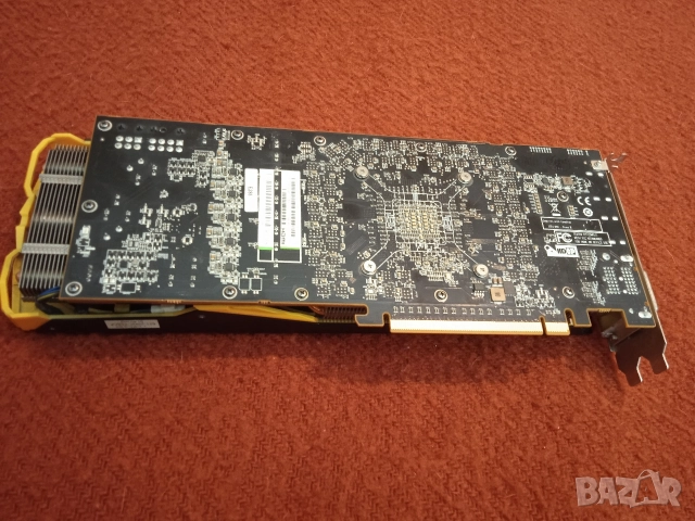 Видеокарта AMD R9 290 4Gb 512 Bit, снимка 5 - Видеокарти - 52670714