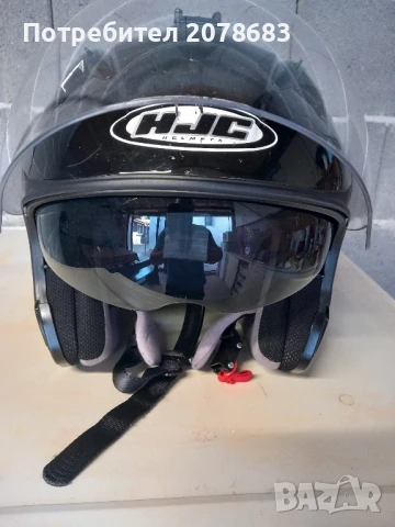 Продавам каска