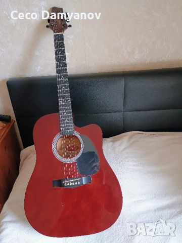 Продавам Електро акустична китара-STAGG-