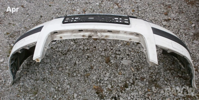 Предна броня за Пасат В 5.5, снимка 2 - Части - 53482132