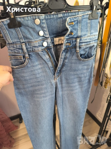 Слим дънки с много висока талия - 7 Е