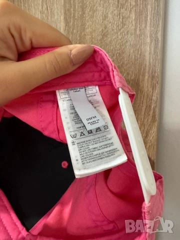 Дамска розова шапка , снимка 2 - Шапки - 51476092