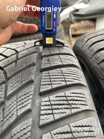 Зимни гуми 275/40/22 Good year ultragrip 7,21mm, снимка 5 - Гуми и джанти - 52413882