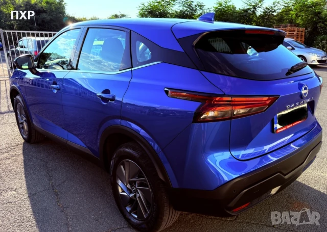 Nissan Qashqai 1.3 DIG-T, снимка 3 - Автомобили и джипове - 49600358