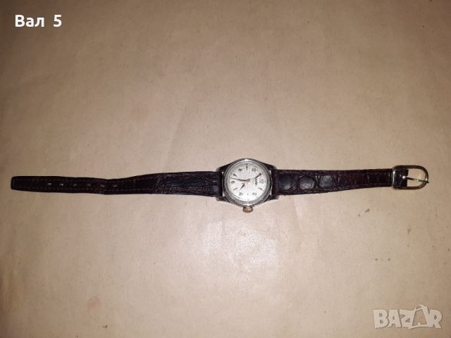 Часовник DELBANA , каишка крокодилска кожа . Работи, снимка 1 - Антикварни и старинни предмети - 46467598