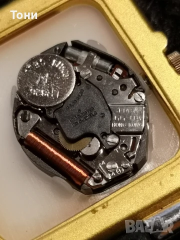 Винтидж дизайнерски часовници, снимка 9 - Дамски - 50111445