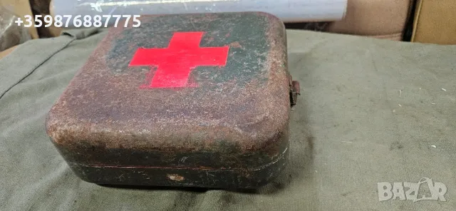 Ретро аптечка Руска руско руска военна Газ 69 Уаз 469 452 Буханка  стара соц казарма военен военна , снимка 2 - Антикварни и старинни предмети - 50353389