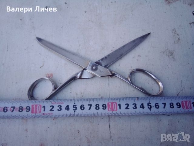 Професионални ножици , снимка 3 - Фризьорски принадлежности - 46417240