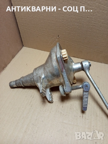 Стара Немска Мелачка За Домати Тегло 3.600кг., снимка 13 - Антикварни и старинни предмети - 51571353