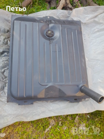 Резервоар за мерцедес 115 '69г, снимка 2 - Части - 53864065