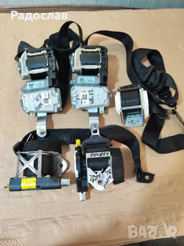 Колани колан и ключалки за колани - пиропатрони от Мерцедес, снимка 16 - Части - 49941025