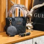 кожена чанта guess , снимка 3