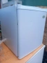 Малък хладилник с малко фризерче /мини бар/, снимка 5