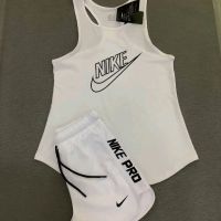 Дамски Екипи NIKE , снимка 3 - Спортни екипи - 46103065