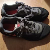 Дамски маратонки  Nike, снимка 3 - Маратонки - 45277910