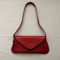 Малка дамска чанта от естествена кожа в червен цвят, снимка 1 - Чанти - 45113863