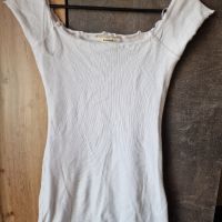 Нова блузка Pull&Bear, снимка 1 - Тениски - 45252751