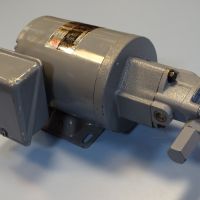 Мотор-помпа NIPPON GEROTOR Motor-Trochoid Pump TOP-IME 100.1. 200VAC, снимка 3 - Резервни части за машини - 45239172