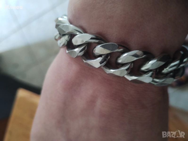 Гривна , снимка 1