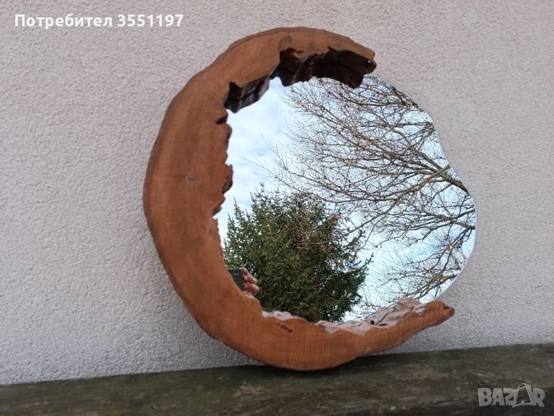 ОГЛЕДАЛО с масивна дървена рамка от дънер с жив вътрешен и външен ръб, снимка 1