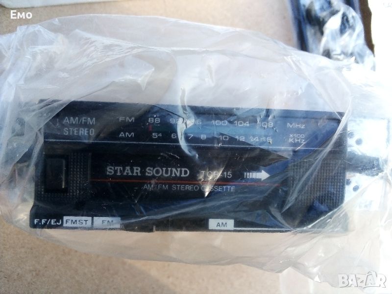 Отлично запазен и НЕизползван авто-радиокасетофон "Star Sound" от 90-те г., пълен к-кт с кутия!, снимка 1
