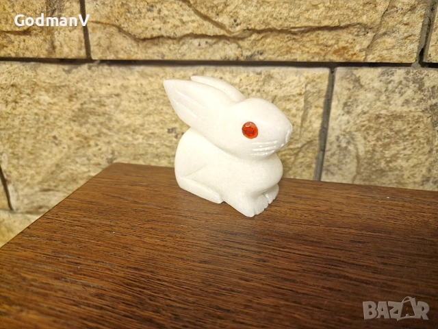 Заек от камък