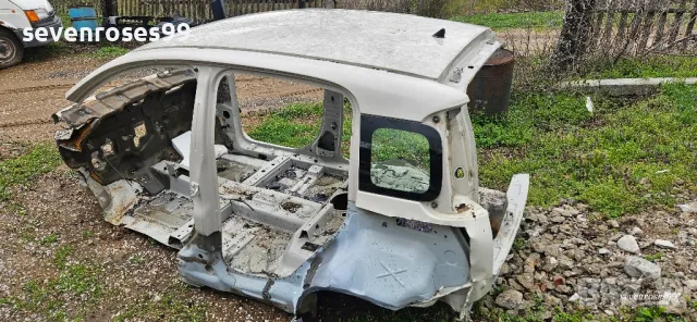 Фикс заден ляв Фиат Панда 3 1.3D 2012-2022 Fiat Panda 3, снимка 4 - Части - 49797442