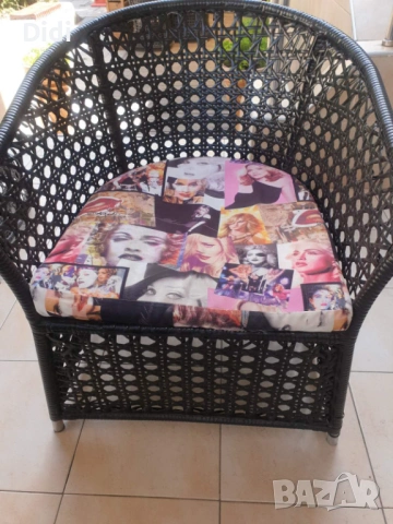 Ратанов стол