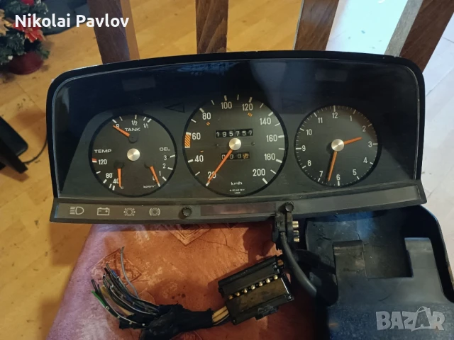 Километраж лост мигачи и светлени дръжки и други части за Мерцедес 123, снимка 2 - Части - 51059245