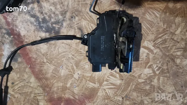 Предна дясна брава за Пасат Б5, Пасат Б5.5, снимка 2 - Части - 49779258