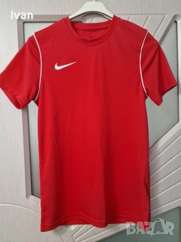 Тениски Nike, снимка 3 - Тениски - 50809072