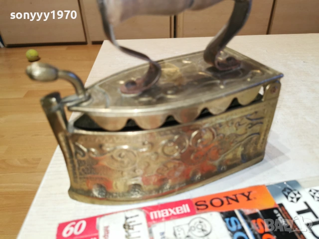 медна ютия-антика 2601261627, снимка 12 - Антикварни и старинни предмети - 53233200