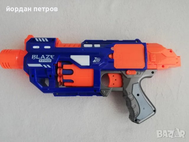 Продавам базука и 4 пистолета Nerf Fortnite, снимка 4 - Други - 48346779